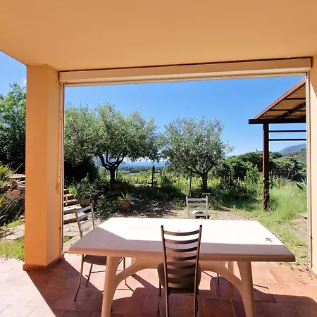 Appartamento Lacona Beach アパート *